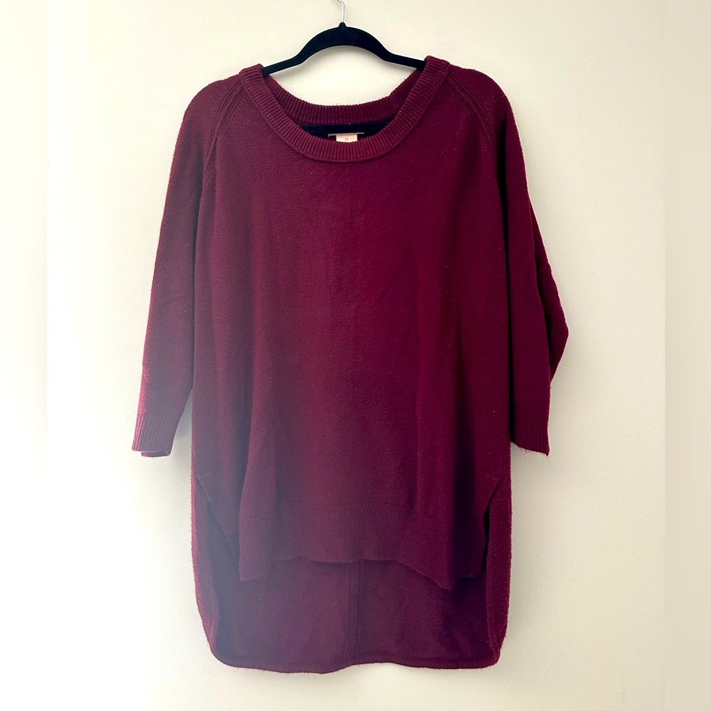 3/4 sleeve maroon high-low sweater